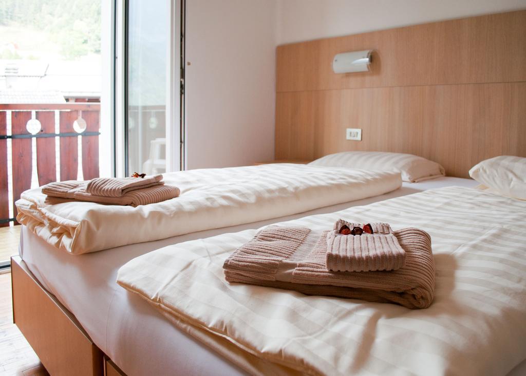Hotel Lory - Molveno - Dolomiti Room photo