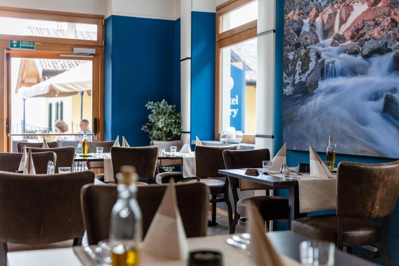 Hotel Lory - Molveno - Dolomiti Exterior photo