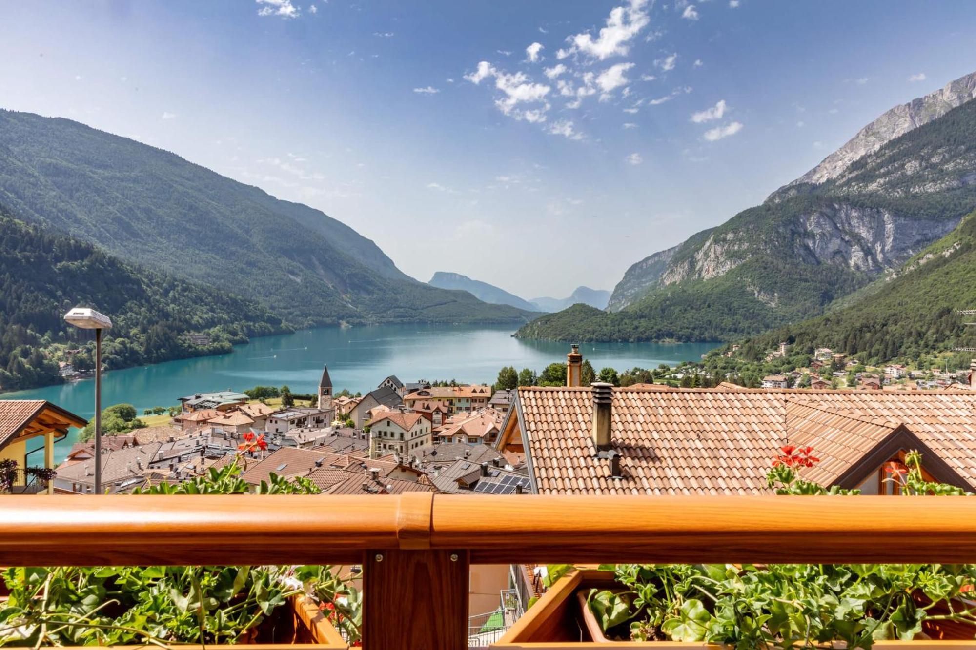 Hotel Lory - Molveno - Dolomiti Exterior photo